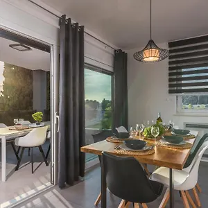 https://apart-residence-galant-rovinj-52210.in-istria.net